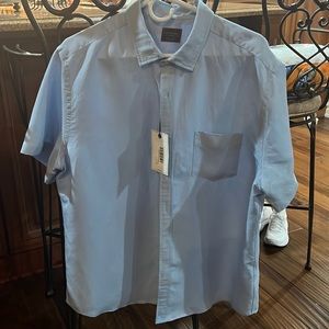 Untuck it Hewitt mens button down light blue XL NWT